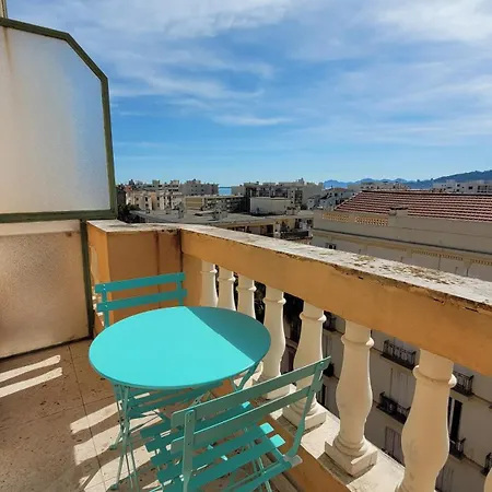 Bel Pres De La * אנטיב