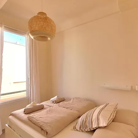 Bel Pres De La אנטיב